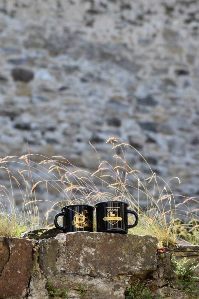 Exkluzívne smaltované hrnčeky na mieru